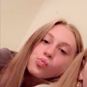 Meet your Posher, Briana